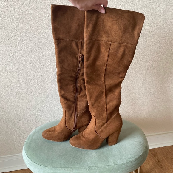 Brown Knee/Thigh High Boots - Picture 1 of 5